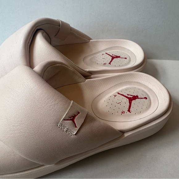 Nike Jordan “Sophia” Light Pink Slide Sandals Size 9 EUC! - Picture 7 of 9